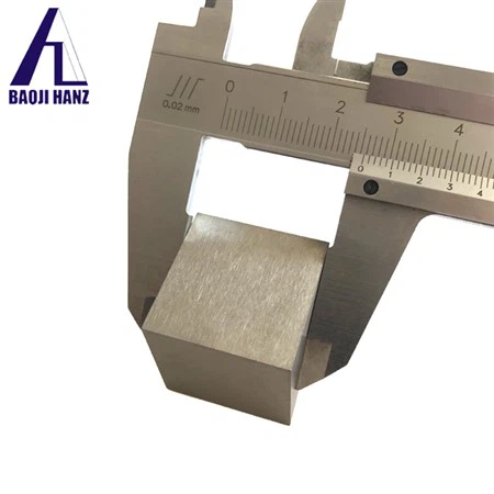 Vysoko kvalitná leštená kocka molybdénu